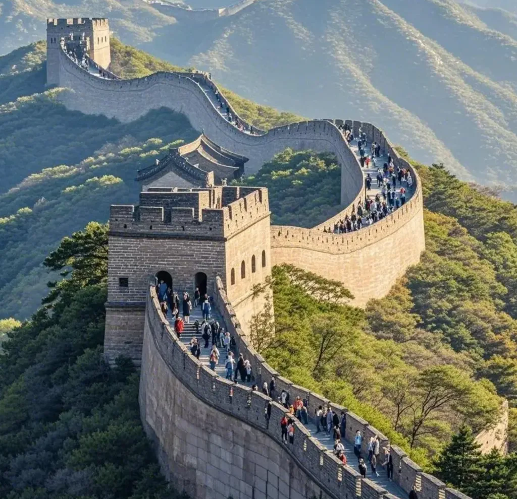 Great Wall ridges and watchtowers in early autumn