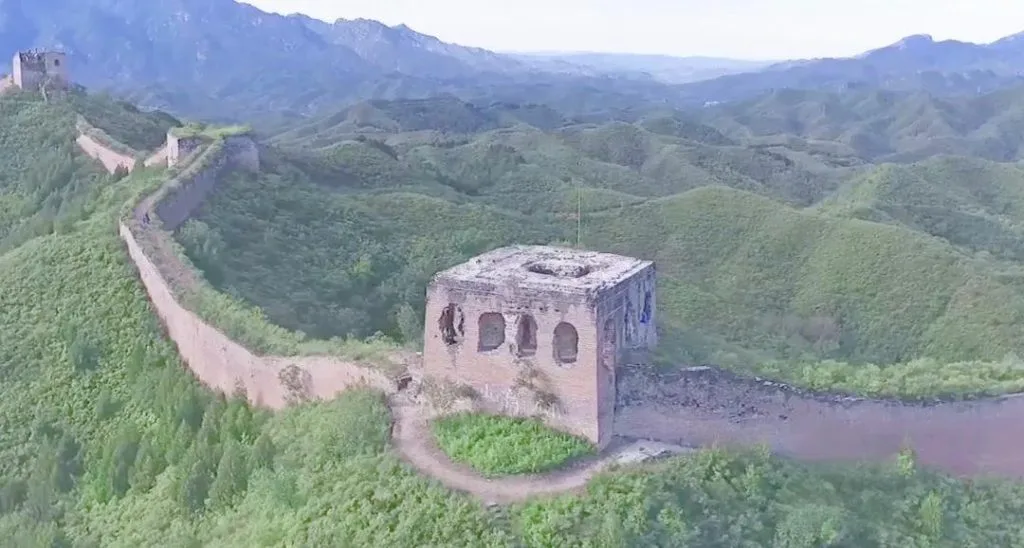 Jinshanling Great Wall towers and mountain ridges