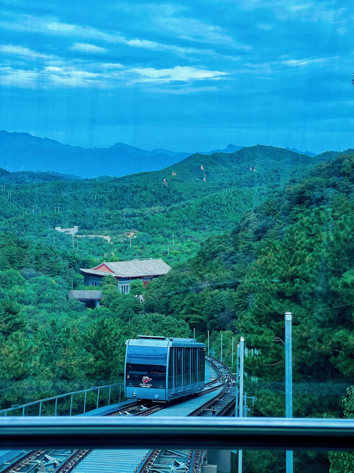 Badaling Great Wall ground cable car track