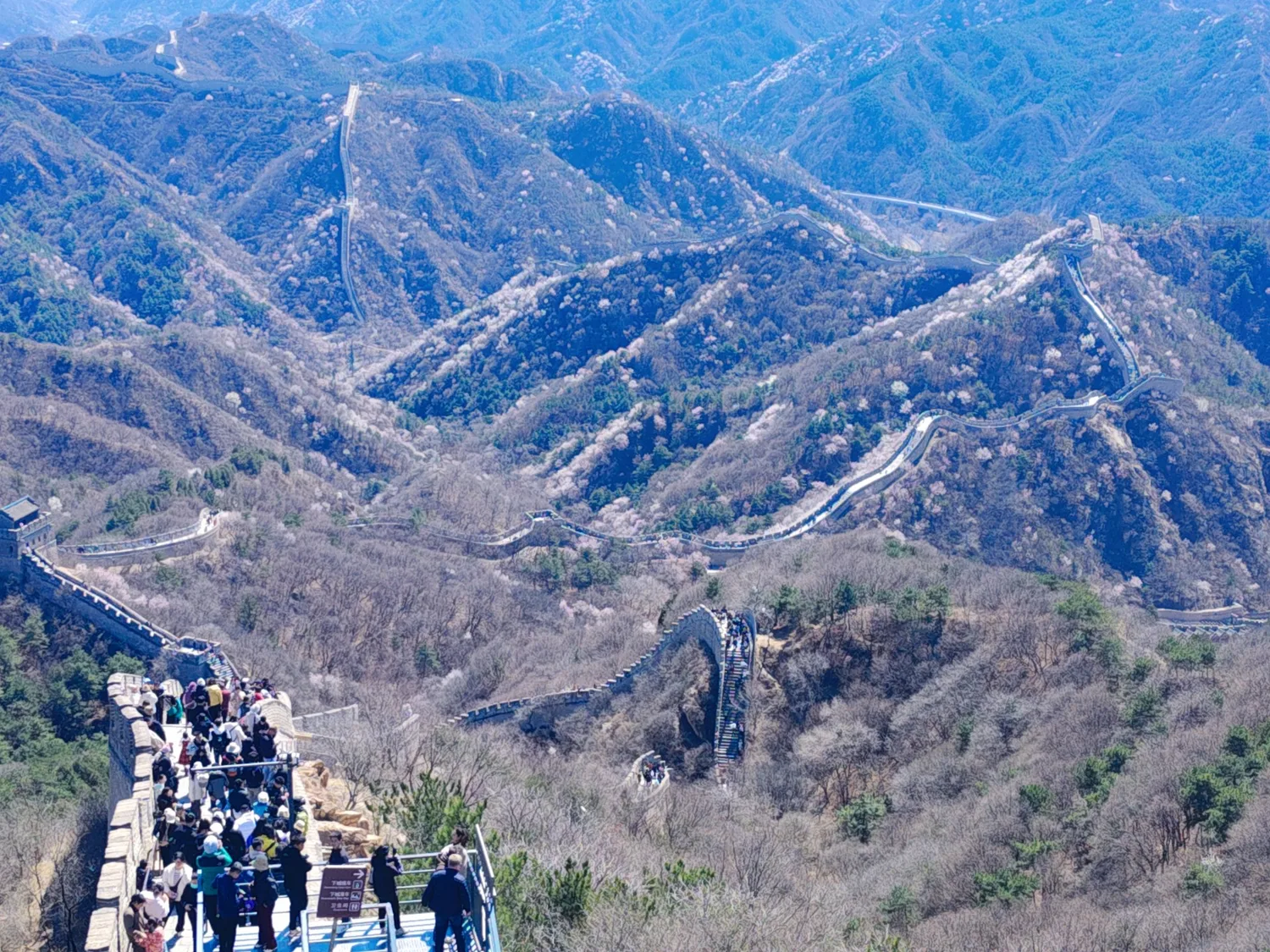 Badaling Great Wall winter ridge with visitors
