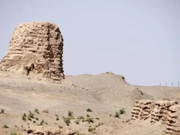 Han Great Wall ruins in the desert