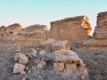 Rammed-earth Great Wall ruins in northern China