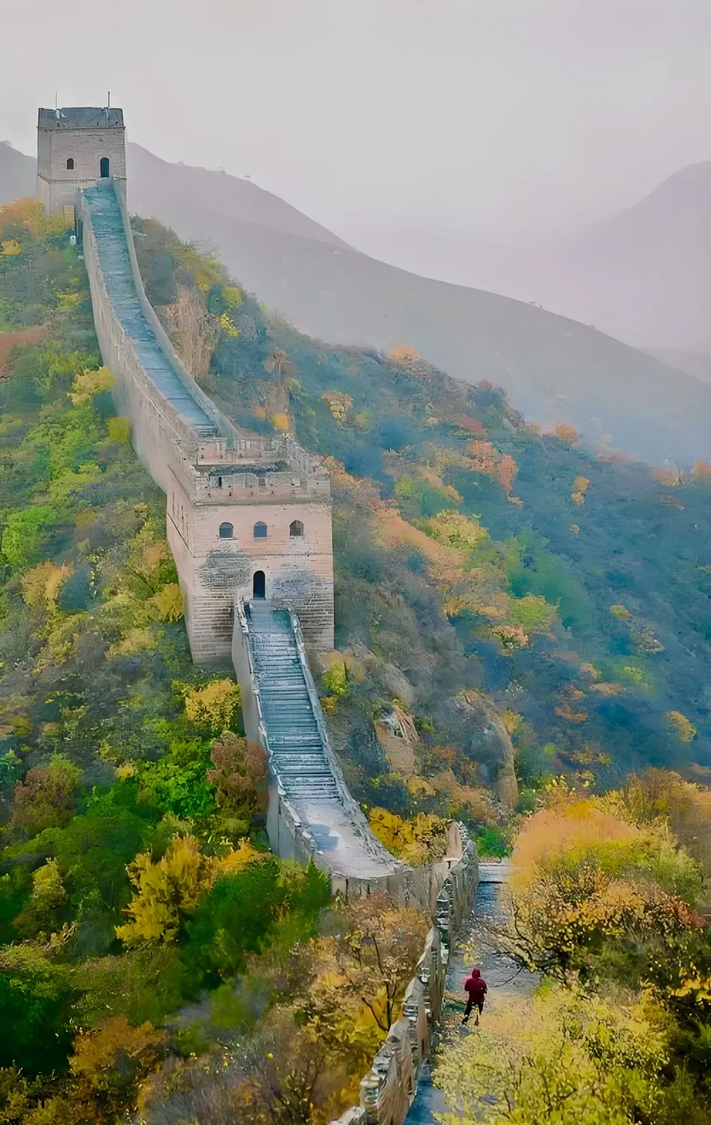 Jinshanling Great Wall ridge in misty mountain weather