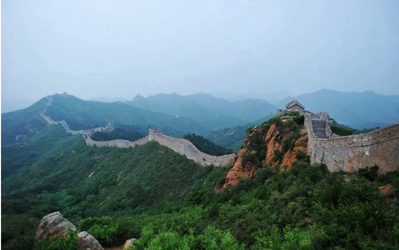 Jinshanling Great Wall ridge with watchtowers and mountain scenery
