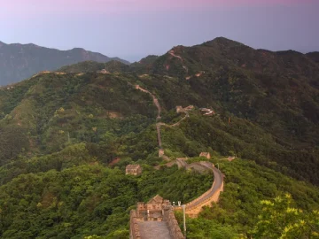Mutianyu Great Wall daytime ridge for first-time Beijing visitors