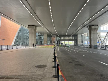 Beijing Daxing International Airport terminal exit road for arrivals